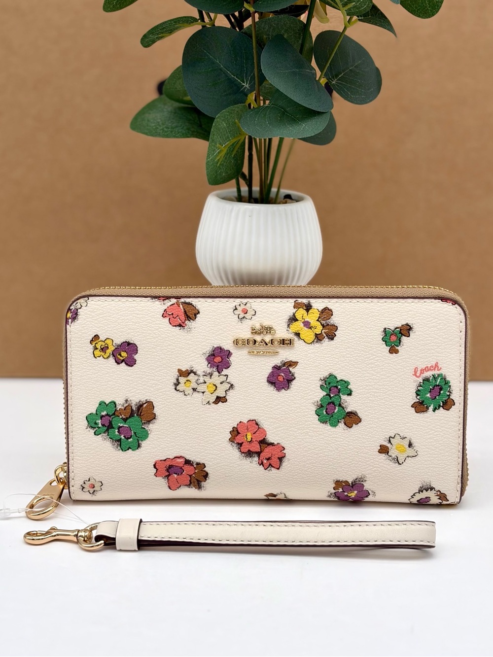 Coach LONG ZIP AROUND WALLET WITH SPACED FLORAL FIELD PRINT - Picture 2 of 11